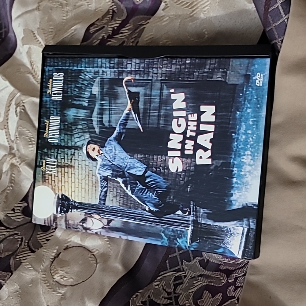Singin' in the Rain dvd with Debbie Reynolds & Gene Kelly